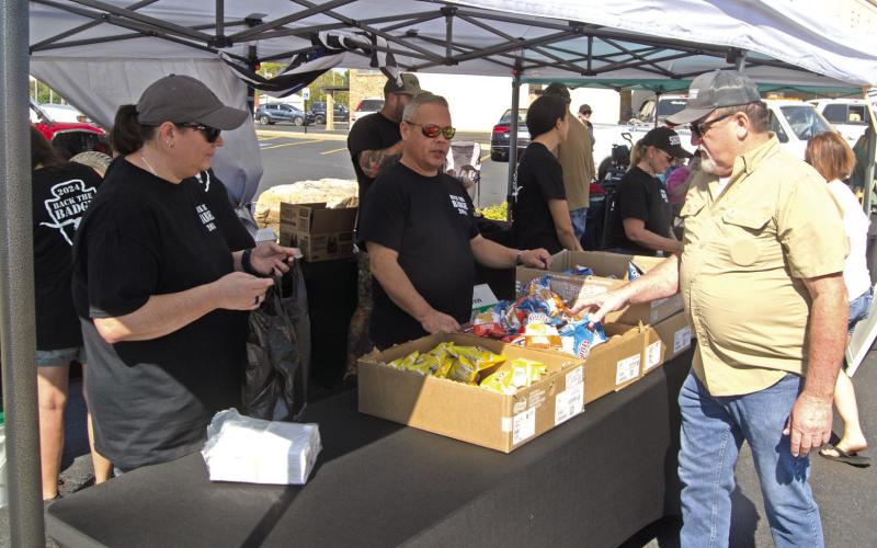 The Baxter Springs Police Department Reserve Officers, in conjunction with the Cherokee County Sheriff’s Department Reserve Deputies held a Back the Badge Event earlier in October. Large crowds enjoyed the Bar -B-Q pork sandwiches.