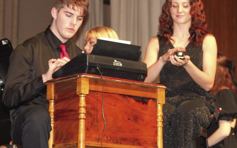Columbus High School presents annual Christmas concert
