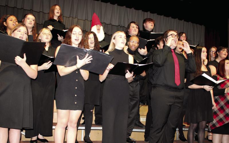 Columbus High School presents annual Christmas concert