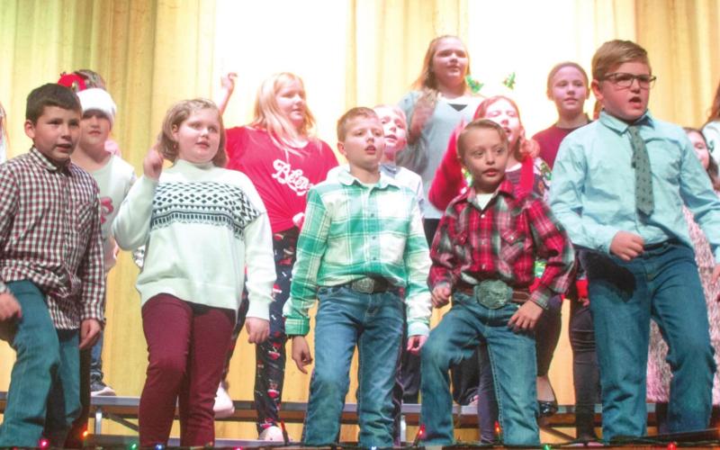 Central students perform Christmas concert before break