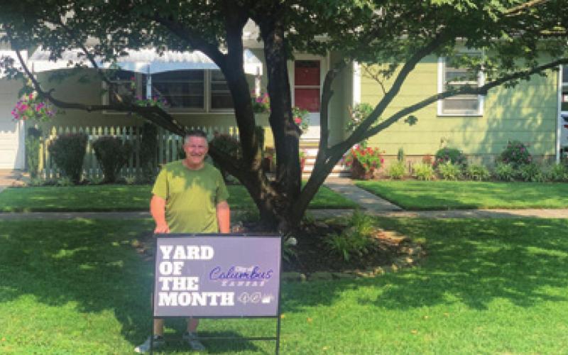 Columbus yard of the month winner