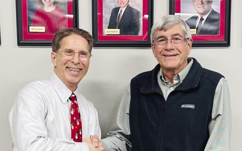 Labette Community College (LCC) announces the retirement of Carl Hoskins from the LCC Board of Trustees following 12 years of dedicated service to the college and its communities.