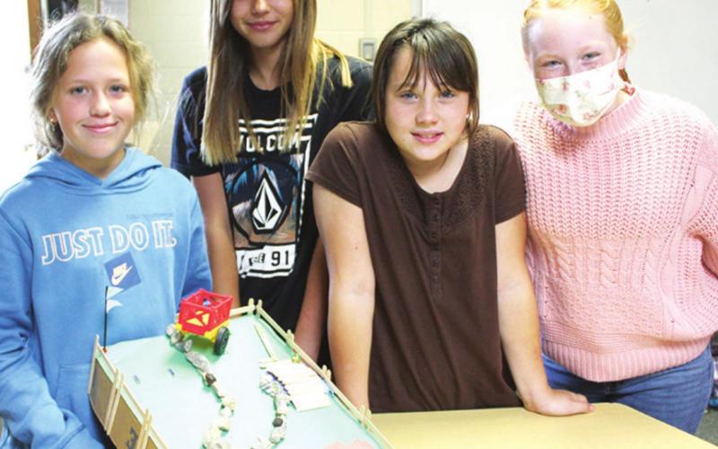 Central Sixth Grade STEM creates golf course
