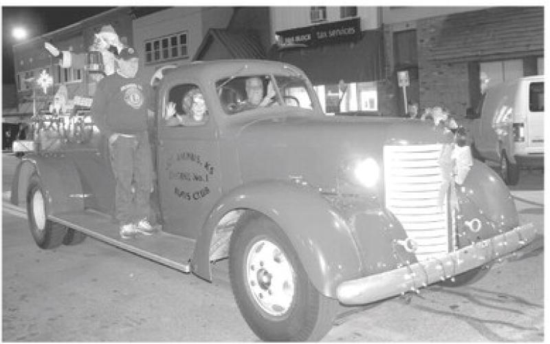 Santa will once again be transported along the parade route by members of the Columbus Lions Club on their famous fire truck. The parade is planned to take place Wednesday, December 4. Line up will begin around 6 p.m. with the parade starting at approximately 7 p.m. Judging of floats will take place around 6:30 p.m. Prizes will be awarded for two places in both religious and novelty categories.