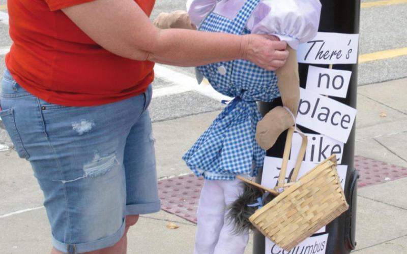 Register early for scarecrow contest