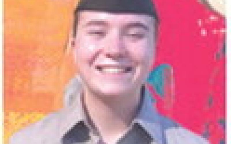 Fox graduates army basic training