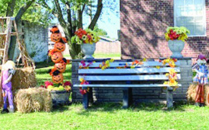 Members of the Baxter Springs American Legion Auxiliary, Sharon Day, Sharon Judd, Vicki Eldridge, Sherri Shackleford, Dianna Warnock, Stephanie Bronke and Connie Martin decorated the Post for fall. Courtesy photos.