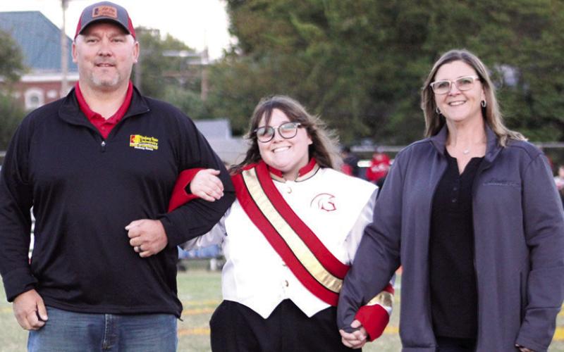 Lady Titan Senior, Elizabeth Welch, was recognized during Senior Night Ceremonies, October 13, at Titan Stadium. Lizzie is a four-year member of the Titan Band and the Lady Titan Tennis Team. She was escorted by her parents, Brian and Crystal Welch.