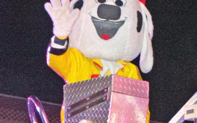 Columbus Christmas parade brings holiday cheer to downtown