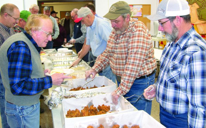 Annual conservation dinner meeting recognizes area farms