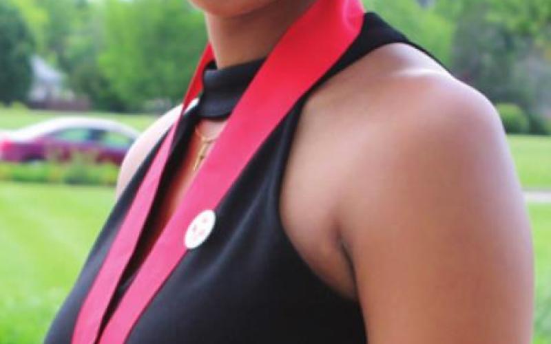 Laswell memorial scholarships awarded