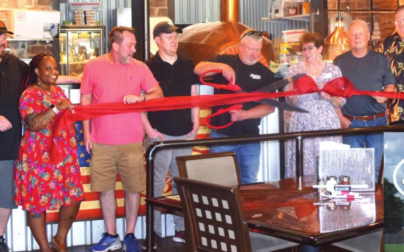 Local man showcases woodfire pizza, entertainment
