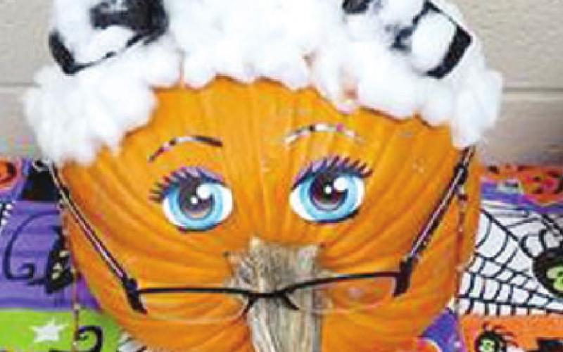 Mercy Columbus staff decorates pumpkins for fun, prizes