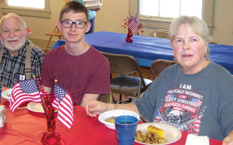 Baxter American Legion hosts bean feed