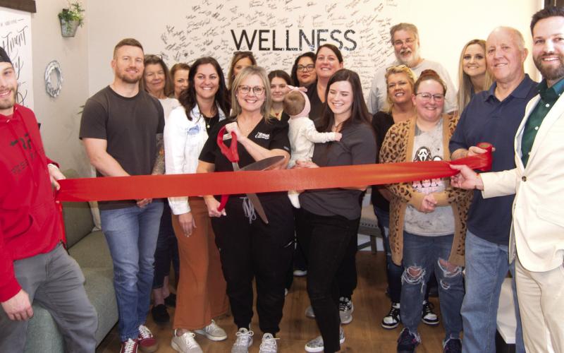 A ribbon cutting celebrating the new Baxter Springs office of Riggs Chiropractic was held by the Baxter Springs Chamber of Commerce. Visitors were treated to a tour of the newly remodeled facility and a luncheon.