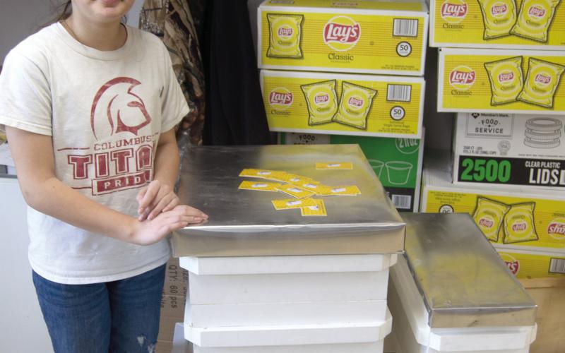 Large crowd turns out for beginning beekeeping class
