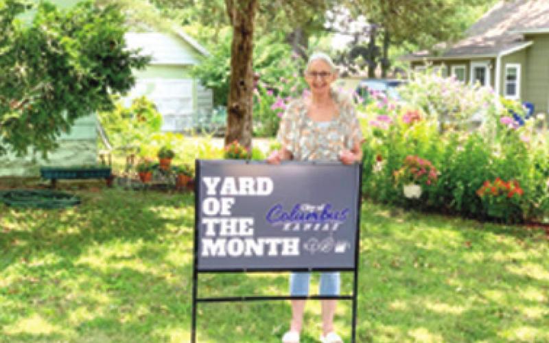 Columbus yard of the month winner