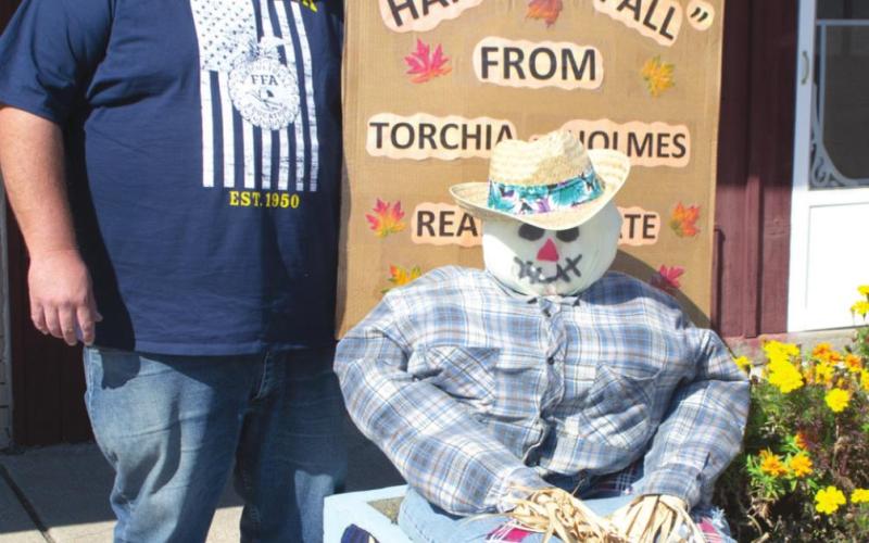 Creative scarecrows decorate Columbus square during festival