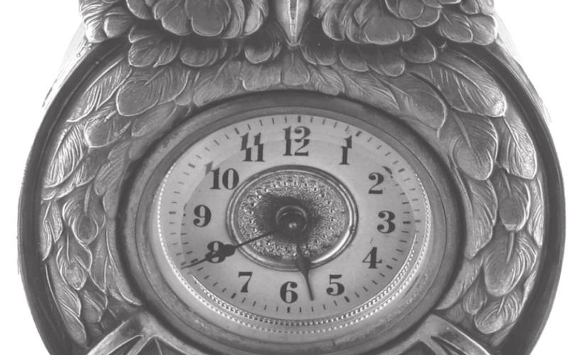 Clocks with moving eyes popular in 1850s