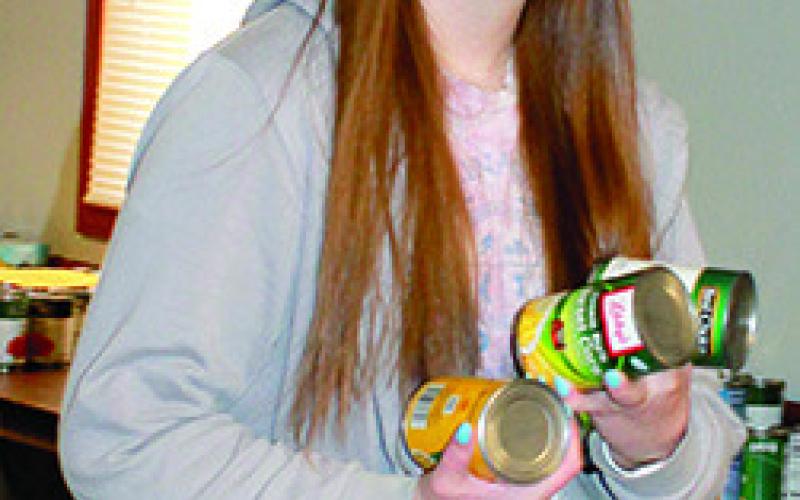 CUHS students, community join to fill Thanksgiving boxes