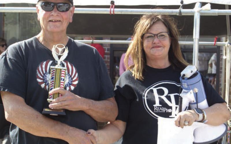Dave Baker’s 1932 Ford Model B took second place. In the Vintage to 1930 division of the Columbus Day Car and Truck show.
