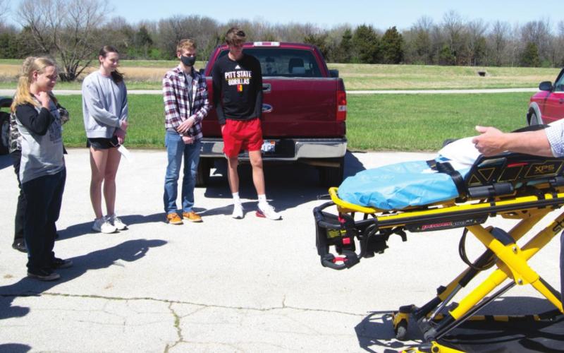 Leadership class explores medical field