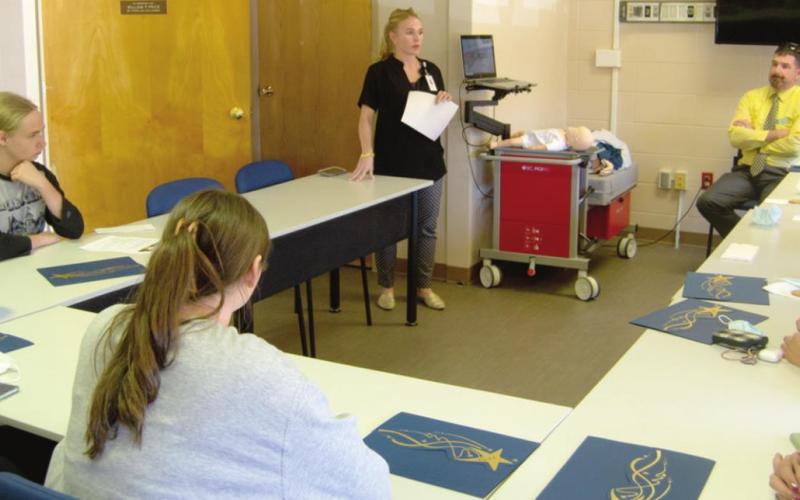 Leadership class explores medical field