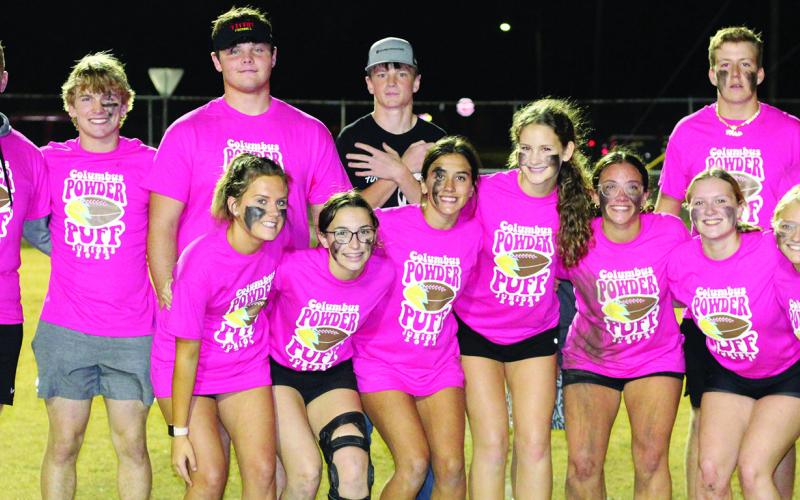 Seniors win powder-puff game
