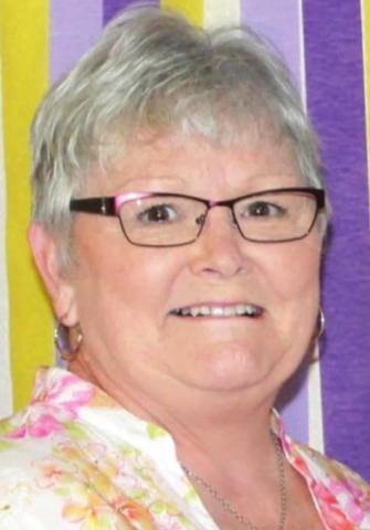 Benefit dinner for Evans