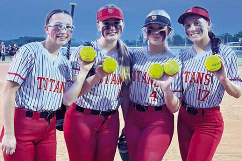 Lady Titans sweep NE, improve to 14-1