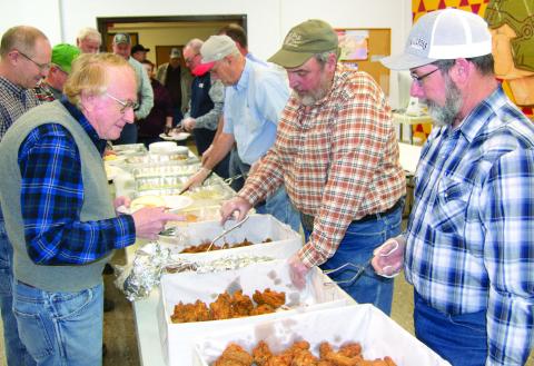 Annual conservation dinner meeting recognizes area farms