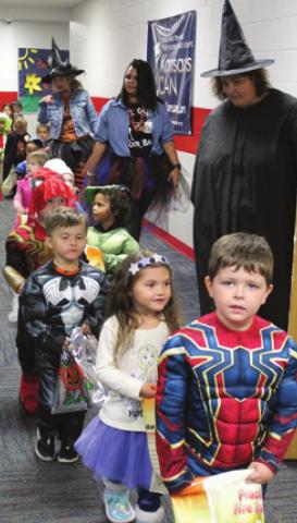 Lincoln students enjoy costume parade walk