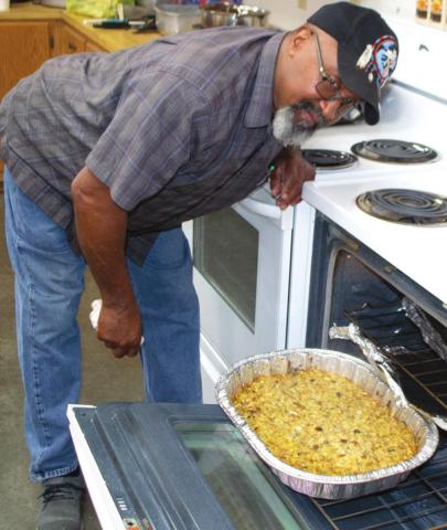 Community Christmas dinner a success