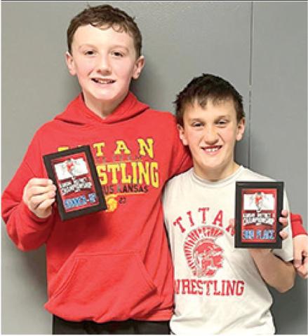 Ten Titans qualify for state wrestling