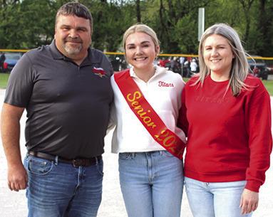 Lady Titans recognize seniors