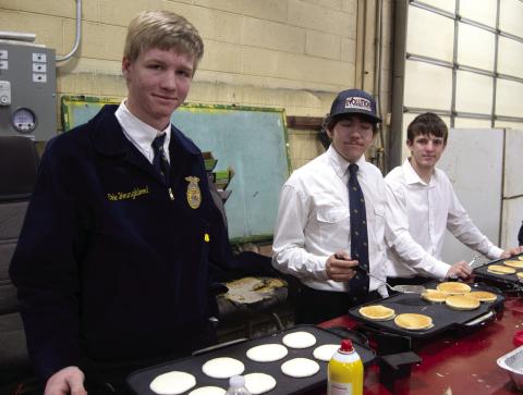 Columbus Future Farmers of America host breakfast