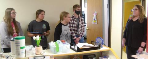 Leadership class explores medical field