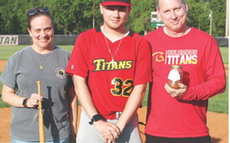 Titan Senior, Owen Prauser, was recognized during Senior Night ceremonies at Bomber Field in May. Owen is a two-year member of the Titan Baseball Team. He was escorted by his parents Elizabeth and Luke Prauser.