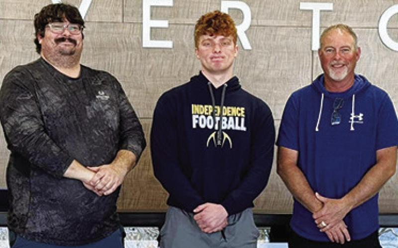 McGlothlin to play for Pirates
