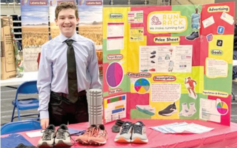 Students participate in entrepreneurship fair