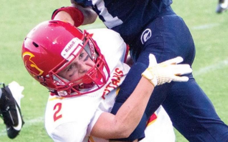 Last second TD propels Titans over Bulldogs