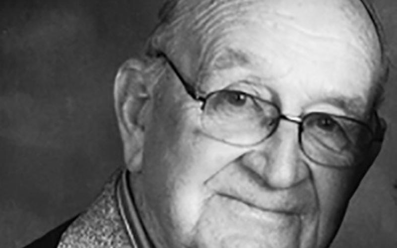 Everett Barragar, 90, Oswego