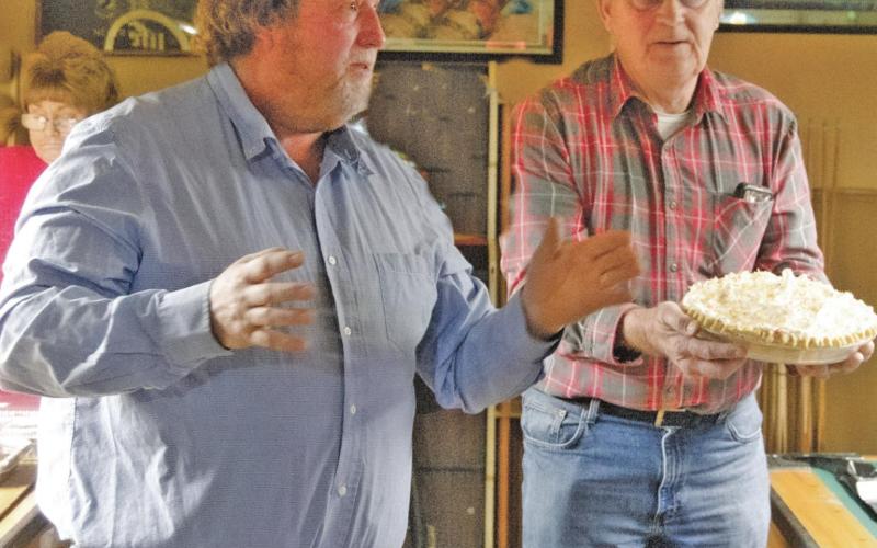 WM Eagles dinner, auction becomes community event