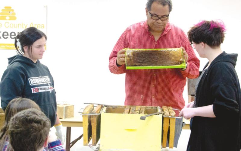 Beekeeping meeting held Saturday