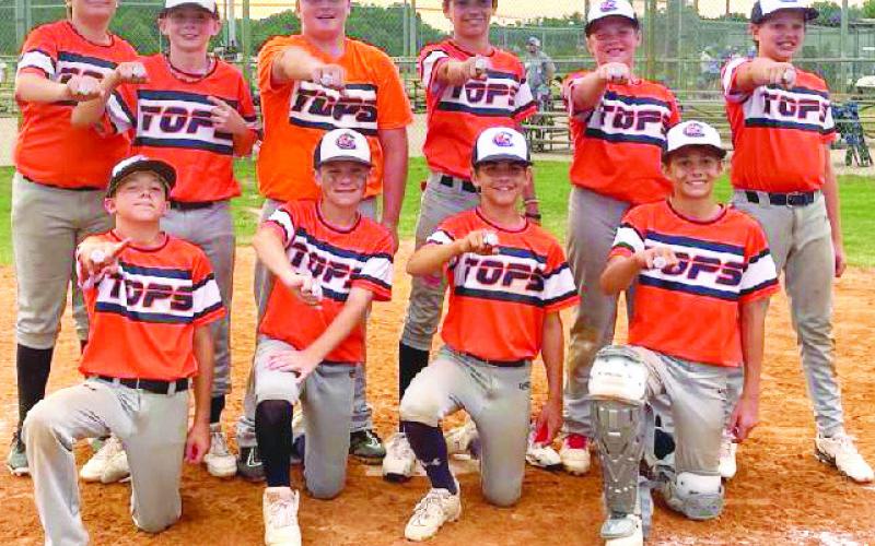 Columbus Tops tourney champions