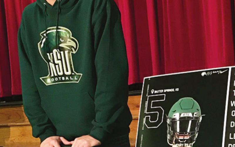 BLocal athletes sign letters of intent
