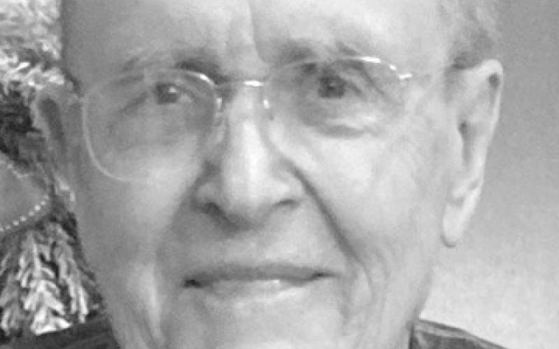 Robert Whitaker, 91, Neosho, Mo.