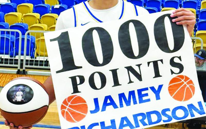 Riverton Senior, Jamey Richardson, scored 29 points in Friday’s home win over Baxter Springs, 49-45, putting his career point total over 1,000. The Rams will be in Columbus tonight for a CNC League match-up with the Titans.
