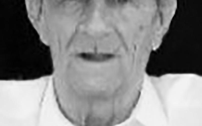 Carl Cole, 82, Frontenac