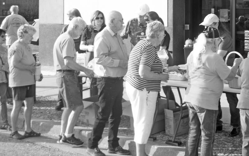 There was a long line at the always popular Columbus Day Bean Feed sponsored by Commerce Bank. The crew kept busy serving hundreds of hungry event goers.